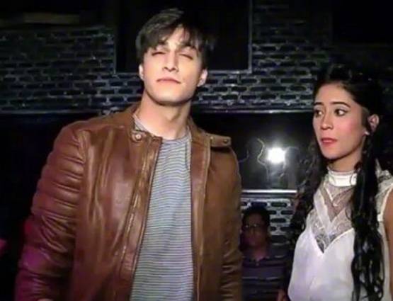 नायरा ने मनाया बॉयफ्रेंड मोहसिन का Birthday, पार्टी में ऐसे की मस्ती