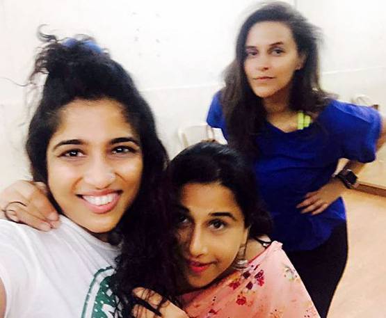 साड़ी वाली RJ भाभी बनकर विद्या बालन चलाएंगी जादू, देखें नया अवतार