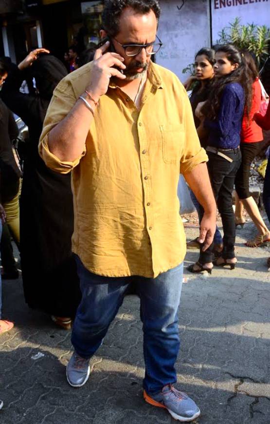 शाहरुख के साथ दिखीं सलमान की 'जोया', PHOTOS वायरल