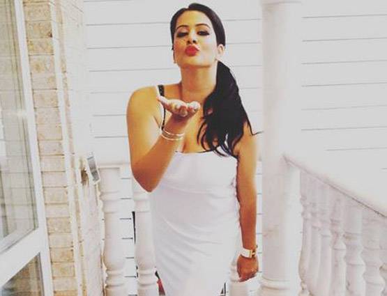 किसी स्टार से कम नहीं हैं संजय दत्त की बेटी, ये 10 तस्वीरें हैं सबूत