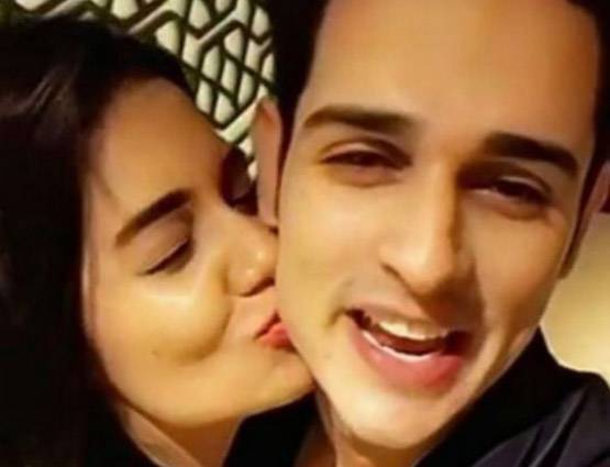 Bigg Boss 11 पहुंचे प्रियंक, गर्लफ्रेंड ने शेयर की ये रोमांटिक PHOTOS
