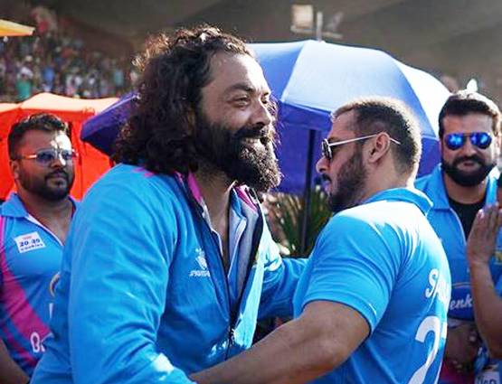 भाई को फिल्म नहीं मिलने का दर्द बता रो पड़े थे सनी, अब मिला काम