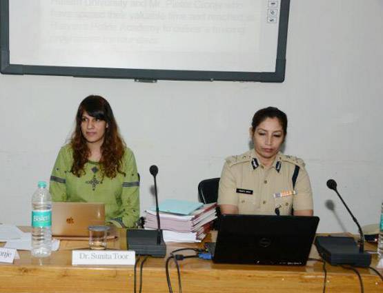 हनीप्रीत से राज उगलवाएगी ये अफसर, मिला है राष्‍ट्र‍पति सम्‍मान