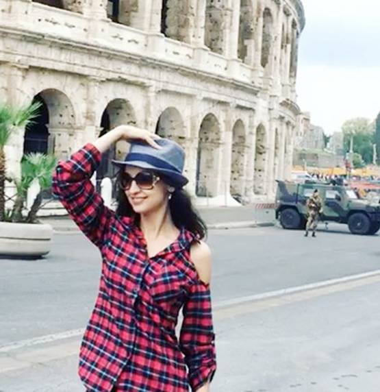 इटली में होलीडे मना रही है टीवी की ये फेवरेट जोड़ी, देखें PHOTOS