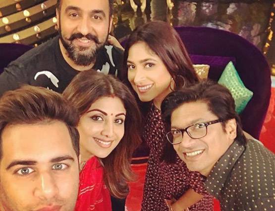 PHOTOS: बॉलीवुड और टीवी सिलेब्स ने ऐसे मनाया करवा चौथ