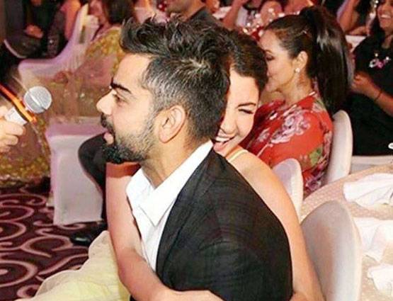 जब विराट ने कही ये बात-सुनकर शरमा गईं अनुष्‍का, देखें PICS