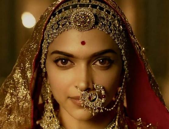 रिलीज से पहले ही दीपिका हिट, पद्मावती के लिए ली सबसे ज्यादा फी