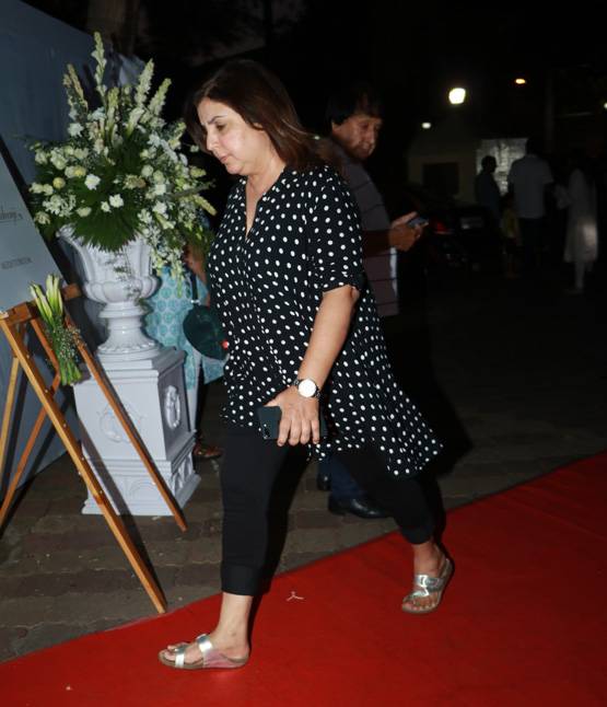 रानी मुखर्जी के पिता की Prayer Meet में नजर आईं उर्मिला मातोंडकर