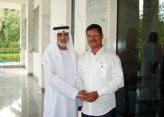 ये है असली 'पैडमैन' की कहानी, कभी खुद सेनेटरी नैपकिन पहन घूमते थे