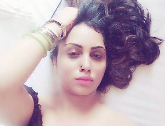 अर्शी के 8 विवाद: हिजाब में बिकिनी फोटो के बाद जारी हुआ था फतवा