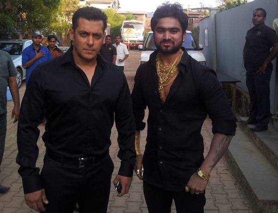 रईसी देख कपिल ने छुए थे इनके 'पैर', कार हो या जूते सब हैं सोने के