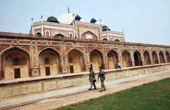 लड़ाई छोड़ ईरान भाग गया था हुमायूं, इसके मकबरे को देख बना था ताजमहल