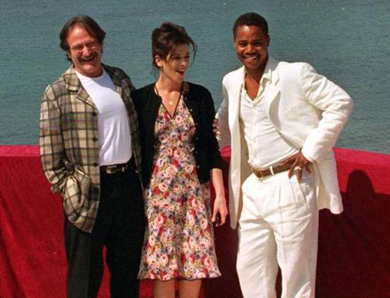 एक्ट्रेस ने किया खुलासा- घर में घुसकर मूवी मुगल ने किया था रेप