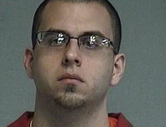 महिला को 4 दिनों में 100 पुरुषों के साथ सोने पर किया मजबूर