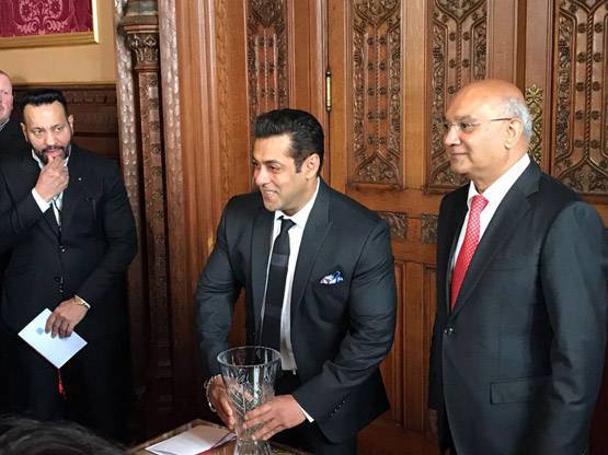 सेलिब्रिटी है सलमान का ये बॉडीगार्ड, गैंगरेप की धमकी का आरोप