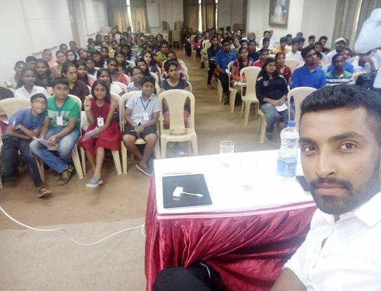 साढ़े 4 लाख को पीछे छोड़ इस IPS ने लाई थी 112th रैंक, अब चीटिंग में फंसा