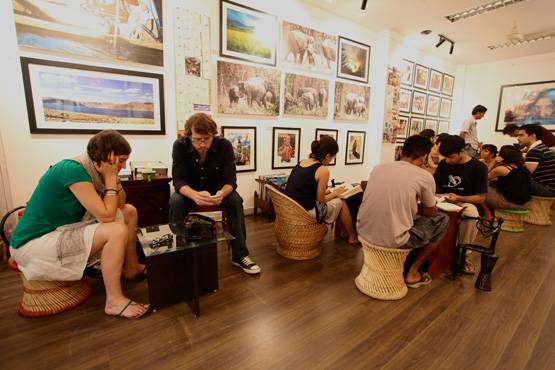 इस दिवाली इन रेस्तरां में खाएं खाना, जितना मर्जी उतना चुकाएं बिल