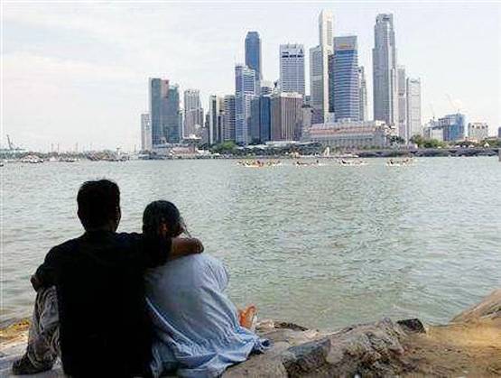 घटती आबादी से चिंतित हैं ये देश, उठा रहे ये कदम