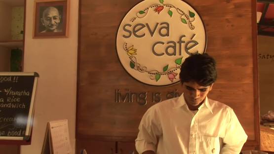 इस दिवाली इन रेस्तरां में खाएं खाना, जितना मर्जी उतना चुकाएं बिल