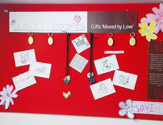 दिवाली पर यहां से खरीदें उपहार, जितना मर्जी हो उतनी चुकाएं कीमत