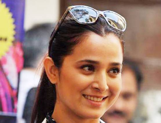 पूर्व क्रिकेटर की बेटी हैं सिमोन सिंह, खुद डिजाइन की अपनी वेडिंग ड्रेस