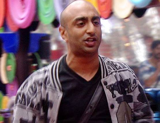 कैप्टेंसी टास्क में आकाश को मिला धोखा, दी शो छोड़ने की धमकी