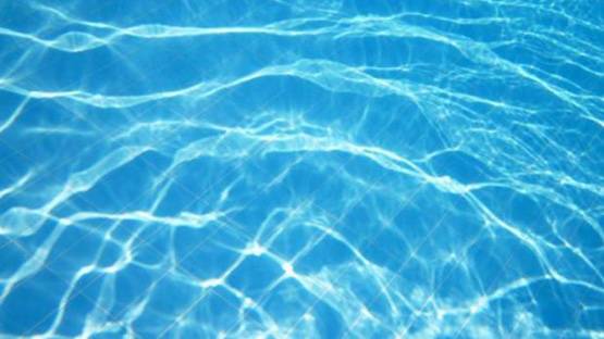 महिलाएं भूलकर भी ना करें ये काम, घर में बढ़ जाएगी दरिद्रता