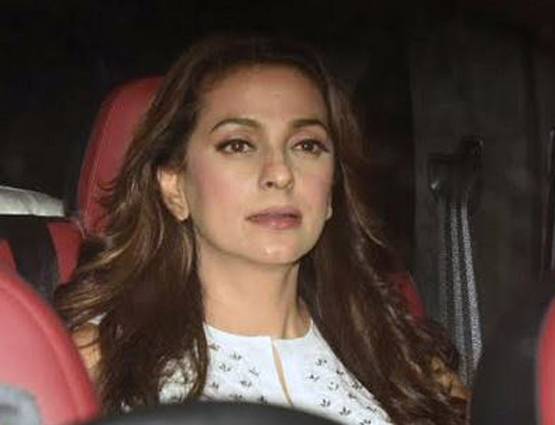 रणवीर नहीं करण के साथ 'इत्तेफाक' की स्क्रीनिंग पर पहुंची दीपिका