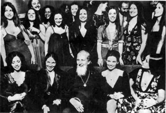 नाम अलग लेकिन हर धर्म का हिस्सा रही है 'पवित्र वेश्यावृत्ति'