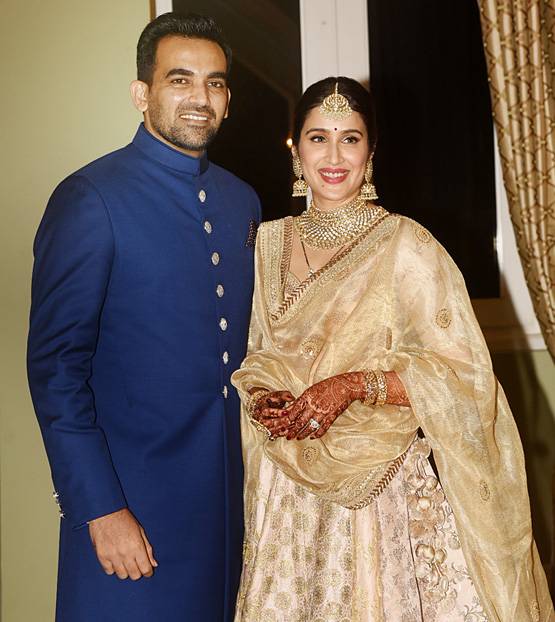 जहीर-सागरिका की रिस्पेशन पार्टी में पहुंची सुष्मिता सेन