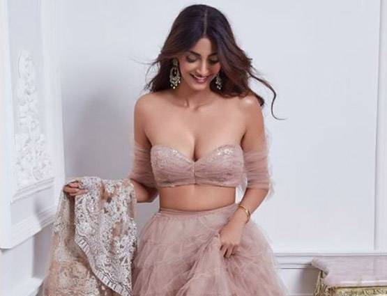 ब्राइडल कलेक्शन के लिए फोटोशूट, सोनम कपूर का दिखा नया अवतार