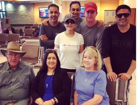 साउथ अफ्रीका में फैमिली हॉलीडे मना रही प्रीति चीतों के साथ दिखीं