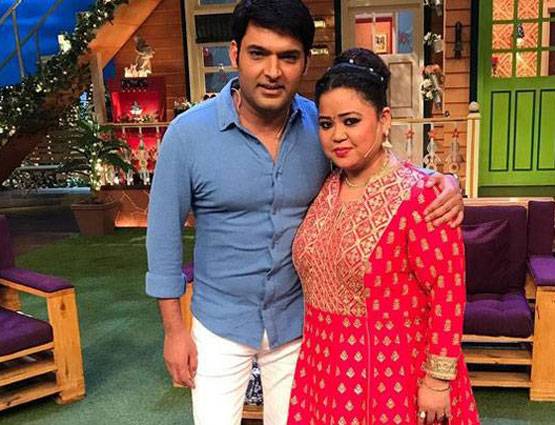 TV पर भावुक हुए कपिल, भारती ने बताया मजबूरी में कैसे मिली थी मदद