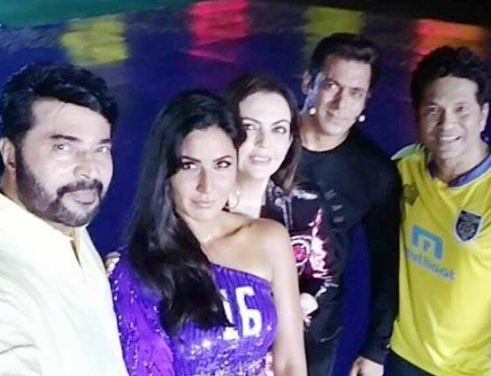 ISL का भव्य शुभारंभ, PHOTOS में देखें सलमान-कटरीना का अंदाज