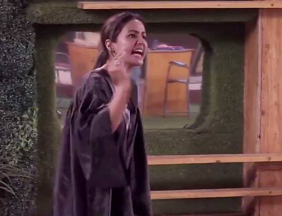 Bigg Boss: हिना का आरोप- ‘अर्शी खान कैरेक्टरलेस, उसे मर्द चाहिए’