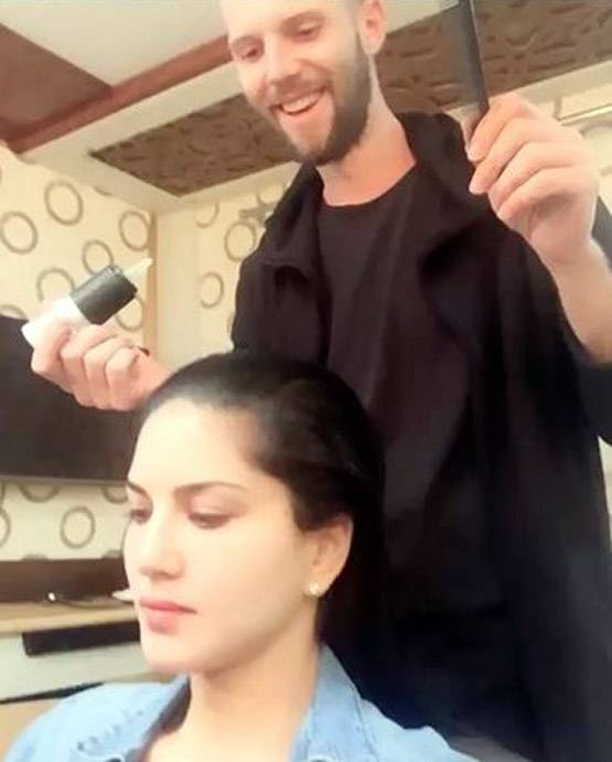 सनी लियोनी का ये 'नया लुक' देखकर रह गए सब हैरान, PHOTOS