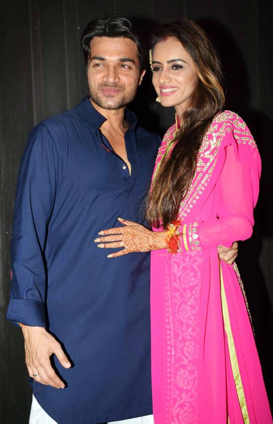 मंदाना के देवर की रिसेप्शन में पहुंचे शाहिद-मीरा, ये स्टार्स भी आए नजर