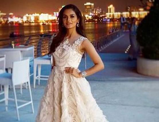 सिंड्रेला बनीं Miss World मानुषी, लोगों ने कहा 'लव यू छिल्‍लर जी'