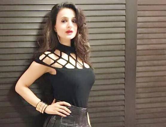 insta पर अमीषा के जी का जंजाल बनी ये फोटो, ट्रोलर्स ने घेरा