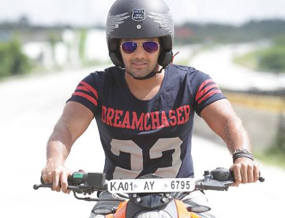 तमिल सुपरस्‍टार ढूंढ़ रहा दुल्‍हनिया, दिया फोन नंबर-मांगे आवेदन