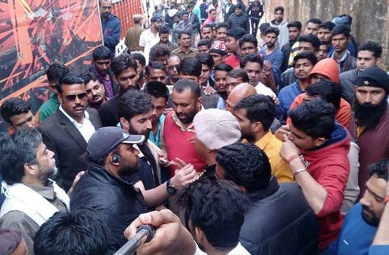 जब भंसाली से हुई थी हाथापाई, रद्द करनी पड़ी पद्मावती की शूटिंग