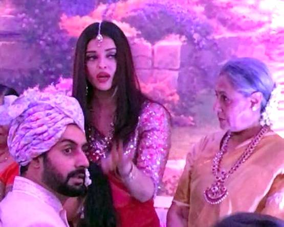 बच्चन परिवार ने शादी में ऐसे बांधा समां, देखें INSIDE PHOTOS