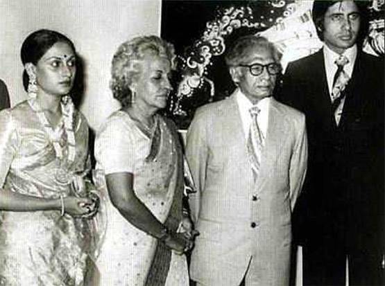 बुरे दौर में पिता की इन कविताओं ने दिया BIG B को हौसला