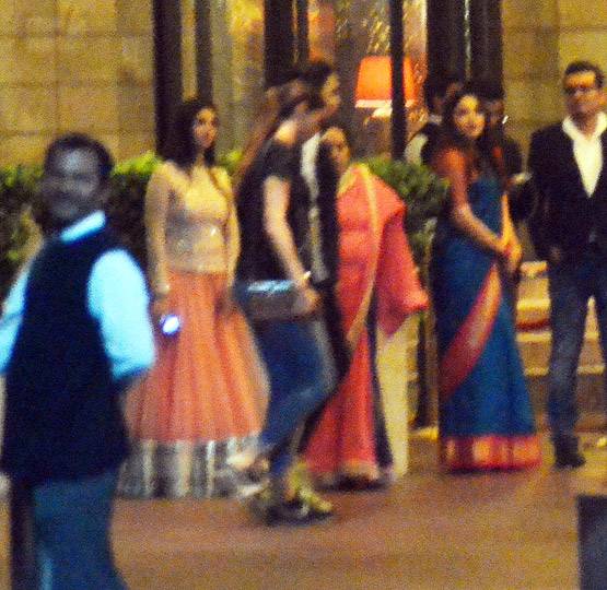 पद्मावती के विरोध के बीच रणवीर-दीपिका गए डिनर पर, देखें PHOTOS