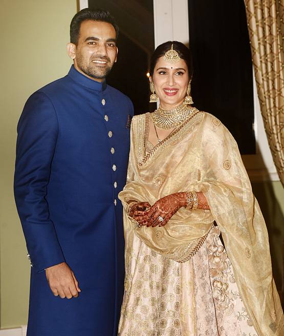 जहीर-सागरिका की रिस्पेशन पार्टी में पहुंची सुष्मिता सेन