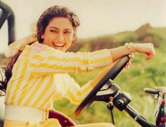 धर्मेंद्र के साथ डेब्यू किया था जूही ने, 1000 रु. थी पहली कमाई