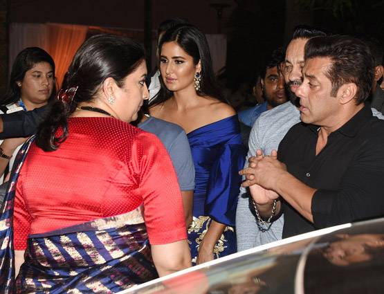 अब इवेंट्स में भी कटरीना से दूर नहीं रह पा रहे हैं सलमान खान!