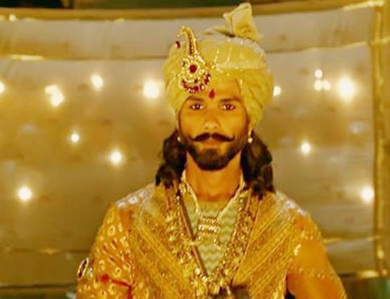 पद्मावती पर धमकियों से डर गए भंसाली, कराया 160 करोड़ का बीमा!