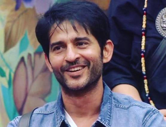 बिग बॉस कंटेस्टेंट की लव स्टोरी: पहले लड़ाई फिर 6 माह हाय-हैलो