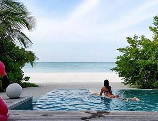 मॉडल ने पोस्ट की ऐसी फोटोज कि आपा खो बैठे लोग, देने लगे गालियां